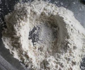 Flour in the pan